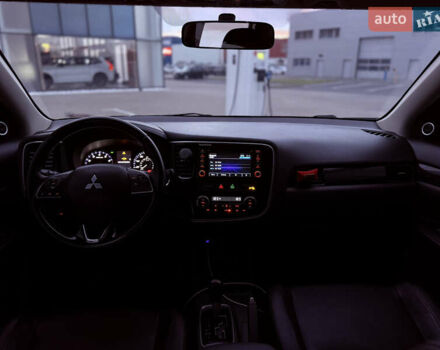 Коричневый Мицубиси Аутлендер, объемом двигателя 2.36 л и пробегом 188 тыс. км за 13000 $, фото 21 на Automoto.ua