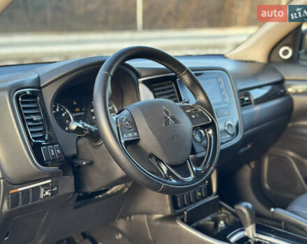 Коричневый Мицубиси Аутлендер, объемом двигателя 2.36 л и пробегом 115 тыс. км за 15500 $, фото 13 на Automoto.ua