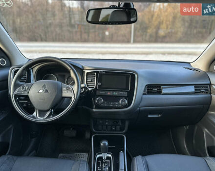 Коричневый Мицубиси Аутлендер, объемом двигателя 2.36 л и пробегом 115 тыс. км за 15500 $, фото 25 на Automoto.ua