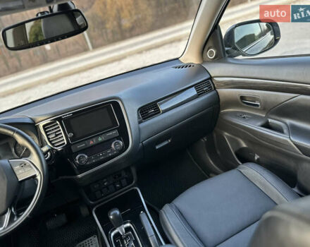 Коричневый Мицубиси Аутлендер, объемом двигателя 2.36 л и пробегом 115 тыс. км за 15500 $, фото 27 на Automoto.ua