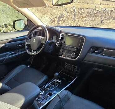 Коричневый Мицубиси Аутлендер, объемом двигателя 2.36 л и пробегом 168 тыс. км за 16500 $, фото 9 на Automoto.ua