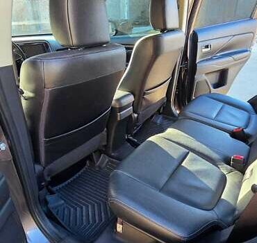 Коричневый Мицубиси Аутлендер, объемом двигателя 2.36 л и пробегом 168 тыс. км за 16500 $, фото 12 на Automoto.ua