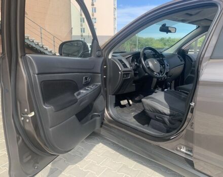 Коричневый Мицубиси Аутлендер, объемом двигателя 2 л и пробегом 210 тыс. км за 12500 $, фото 12 на Automoto.ua