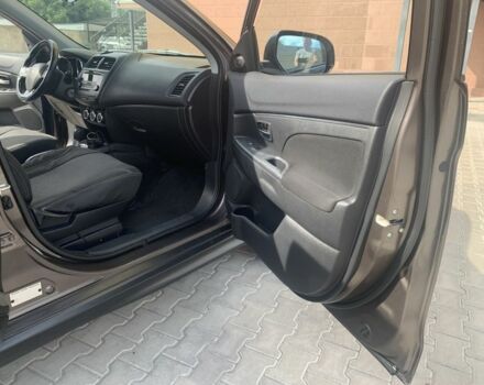 Коричневый Мицубиси Аутлендер, объемом двигателя 2 л и пробегом 210 тыс. км за 12500 $, фото 15 на Automoto.ua