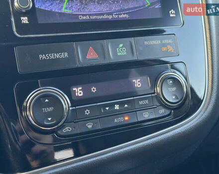 Коричневый Мицубиси Аутлендер, объемом двигателя 2.36 л и пробегом 115 тыс. км за 15500 $, фото 18 на Automoto.ua