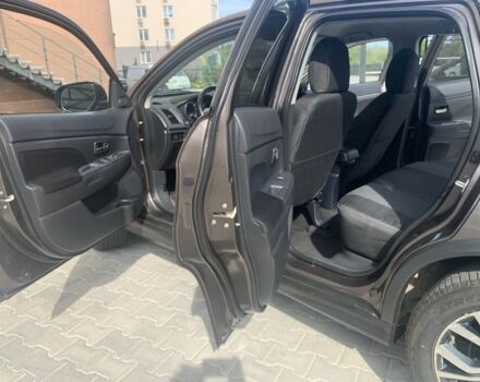 Коричневый Мицубиси Аутлендер, объемом двигателя 2 л и пробегом 210 тыс. км за 12500 $, фото 18 на Automoto.ua