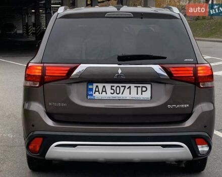 Коричневий Міцубісі Аутлендер, об'ємом двигуна 2 л та пробігом 125 тис. км за 18700 $, фото 35 на Automoto.ua