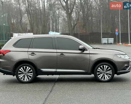 Коричневый Мицубиси Аутлендер, объемом двигателя 2 л и пробегом 154 тыс. км за 14999 $, фото 35 на Automoto.ua