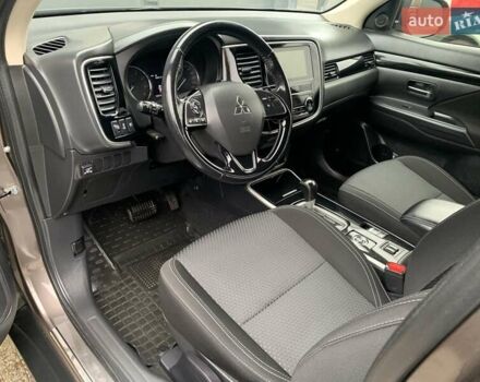 Коричневий Міцубісі Аутлендер, об'ємом двигуна 2 л та пробігом 125 тис. км за 18700 $, фото 73 на Automoto.ua