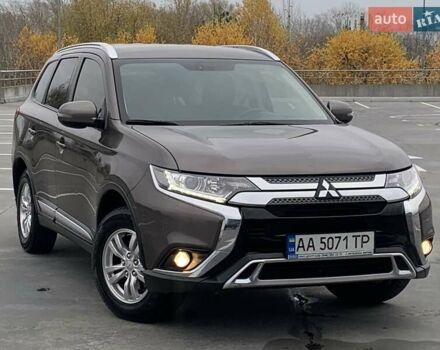 Коричневий Міцубісі Аутлендер, об'ємом двигуна 2 л та пробігом 125 тис. км за 18700 $, фото 43 на Automoto.ua
