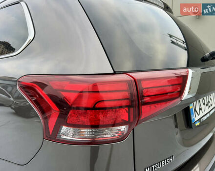 Коричневый Мицубиси Аутлендер, объемом двигателя 2.4 л и пробегом 192 тыс. км за 19500 $, фото 26 на Automoto.ua