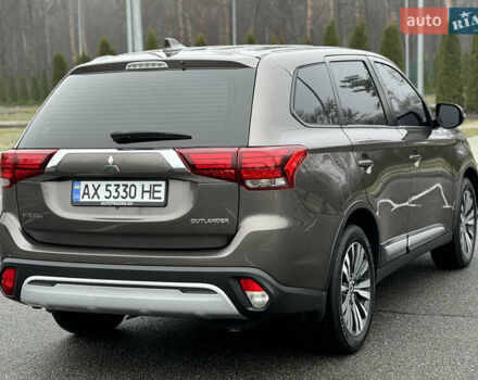 Коричневый Мицубиси Аутлендер, объемом двигателя 2 л и пробегом 154 тыс. км за 14999 $, фото 12 на Automoto.ua