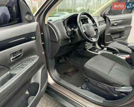 Коричневый Мицубиси Аутлендер, объемом двигателя 2 л и пробегом 154 тыс. км за 14999 $, фото 39 на Automoto.ua