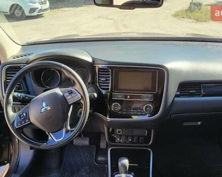 Коричневый Мицубиси Аутлендер, объемом двигателя 2 л и пробегом 175 тыс. км за 18900 $, фото 7 на Automoto.ua