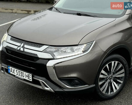 Коричневый Мицубиси Аутлендер, объемом двигателя 2 л и пробегом 154 тыс. км за 14999 $, фото 24 на Automoto.ua