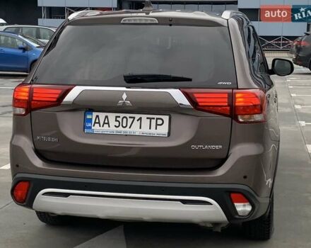 Коричневий Міцубісі Аутлендер, об'ємом двигуна 2 л та пробігом 125 тис. км за 18700 $, фото 22 на Automoto.ua