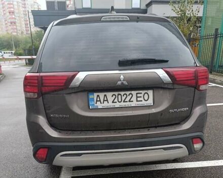 Коричневый Мицубиси Аутлендер, объемом двигателя 2 л и пробегом 117 тыс. км за 18900 $, фото 1 на Automoto.ua