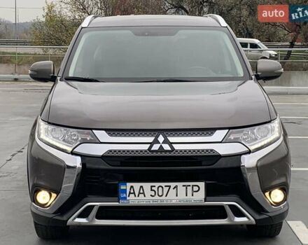 Коричневий Міцубісі Аутлендер, об'ємом двигуна 2 л та пробігом 125 тис. км за 18700 $, фото 44 на Automoto.ua