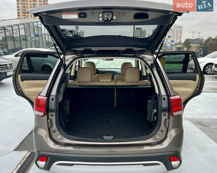 Коричневый Мицубиси Аутлендер, объемом двигателя 2.4 л и пробегом 192 тыс. км за 19500 $, фото 35 на Automoto.ua