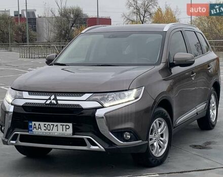 Коричневий Міцубісі Аутлендер, об'ємом двигуна 2 л та пробігом 125 тис. км за 18700 $, фото 39 на Automoto.ua