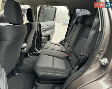 Коричневый Мицубиси Аутлендер, объемом двигателя 2 л и пробегом 154 тыс. км за 14999 $, фото 47 на Automoto.ua