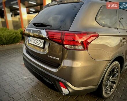 Коричневый Мицубиси Аутлендер, объемом двигателя 2.36 л и пробегом 58 тыс. км за 19500 $, фото 15 на Automoto.ua