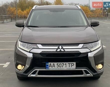 Коричневий Міцубісі Аутлендер, об'ємом двигуна 2 л та пробігом 125 тис. км за 18700 $, фото 19 на Automoto.ua