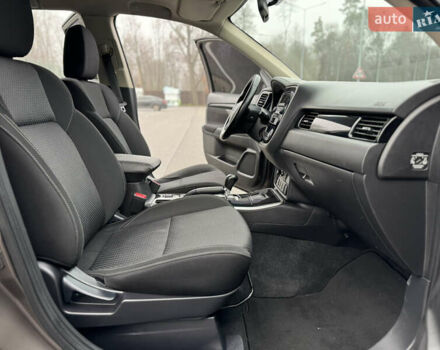 Коричневый Мицубиси Аутлендер, объемом двигателя 2 л и пробегом 154 тыс. км за 14999 $, фото 52 на Automoto.ua