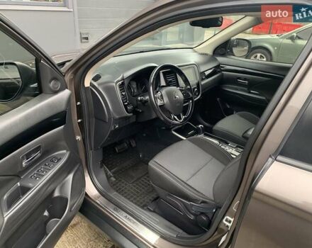 Коричневий Міцубісі Аутлендер, об'ємом двигуна 2 л та пробігом 125 тис. км за 18700 $, фото 72 на Automoto.ua