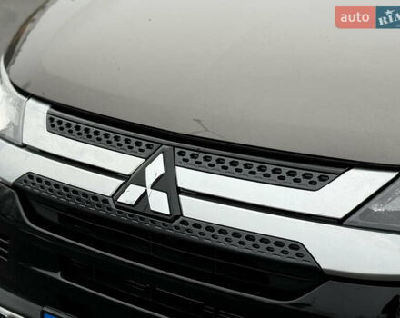 Коричневый Мицубиси Аутлендер, объемом двигателя 2 л и пробегом 154 тыс. км за 14999 $, фото 28 на Automoto.ua