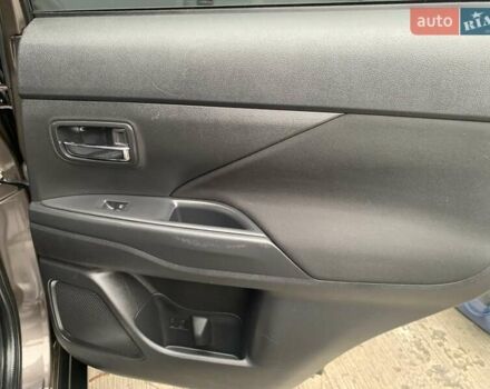 Коричневий Міцубісі Аутлендер, об'ємом двигуна 2 л та пробігом 125 тис. км за 18700 $, фото 113 на Automoto.ua