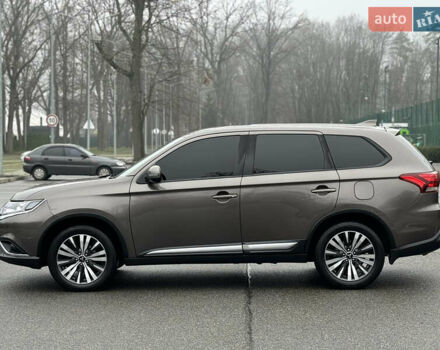 Коричневый Мицубиси Аутлендер, объемом двигателя 2 л и пробегом 154 тыс. км за 14999 $, фото 34 на Automoto.ua