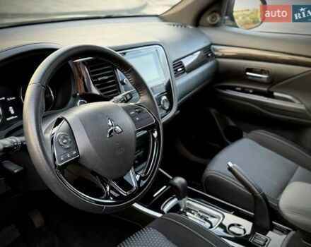 Коричневый Мицубиси Аутлендер, объемом двигателя 2.36 л и пробегом 58 тыс. км за 19500 $, фото 21 на Automoto.ua