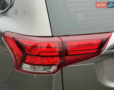 Коричневый Мицубиси Аутлендер, объемом двигателя 2 л и пробегом 154 тыс. км за 14999 $, фото 33 на Automoto.ua