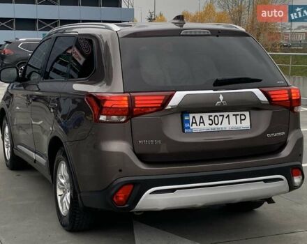 Коричневий Міцубісі Аутлендер, об'ємом двигуна 2 л та пробігом 125 тис. км за 18700 $, фото 24 на Automoto.ua