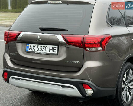 Коричневый Мицубиси Аутлендер, объемом двигателя 2 л и пробегом 154 тыс. км за 14999 $, фото 32 на Automoto.ua