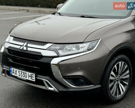 Коричневый Мицубиси Аутлендер, объемом двигателя 2 л и пробегом 154 тыс. км за 14999 $, фото 21 на Automoto.ua