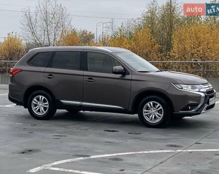 Коричневий Міцубісі Аутлендер, об'ємом двигуна 2 л та пробігом 125 тис. км за 18700 $, фото 16 на Automoto.ua
