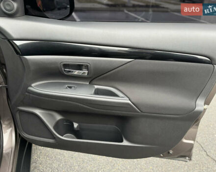 Коричневый Мицубиси Аутлендер, объемом двигателя 2 л и пробегом 154 тыс. км за 14999 $, фото 51 на Automoto.ua