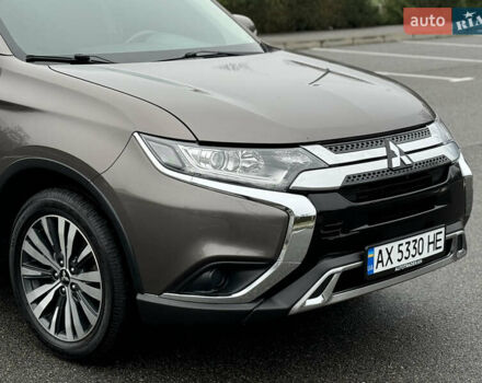 Коричневый Мицубиси Аутлендер, объемом двигателя 2 л и пробегом 154 тыс. км за 14999 $, фото 23 на Automoto.ua