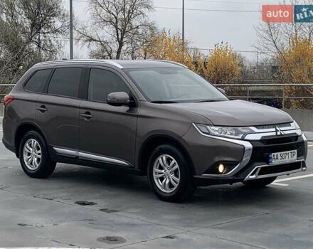 Коричневий Міцубісі Аутлендер, об'ємом двигуна 2 л та пробігом 125 тис. км за 18700 $, фото 17 на Automoto.ua