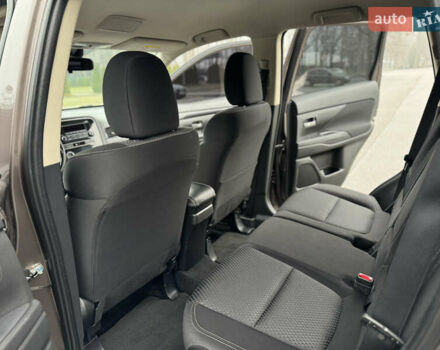 Коричневый Мицубиси Аутлендер, объемом двигателя 2 л и пробегом 154 тыс. км за 14999 $, фото 48 на Automoto.ua