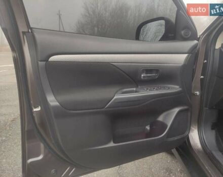 Коричневый Мицубиси Аутлендер, объемом двигателя 2.4 л и пробегом 117 тыс. км за 16500 $, фото 7 на Automoto.ua