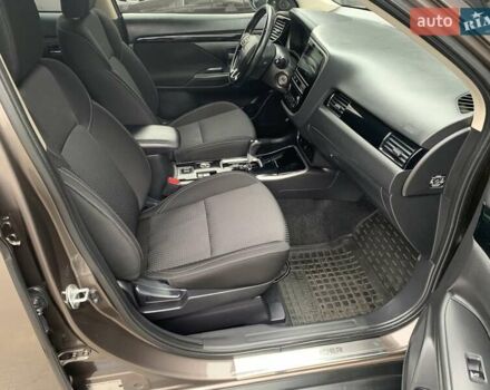 Коричневий Міцубісі Аутлендер, об'ємом двигуна 2 л та пробігом 125 тис. км за 18700 $, фото 88 на Automoto.ua