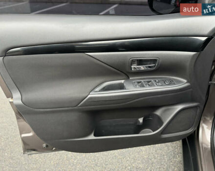 Коричневый Мицубиси Аутлендер, объемом двигателя 2 л и пробегом 154 тыс. км за 14999 $, фото 40 на Automoto.ua