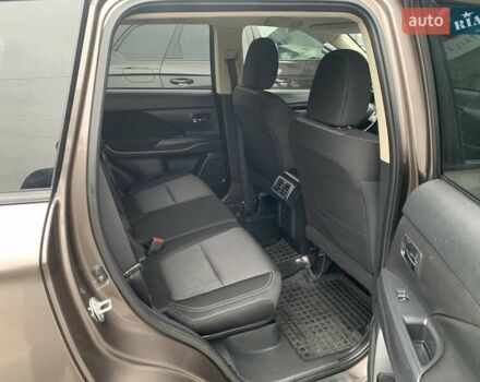 Коричневий Міцубісі Аутлендер, об'ємом двигуна 2 л та пробігом 125 тис. км за 18700 $, фото 115 на Automoto.ua