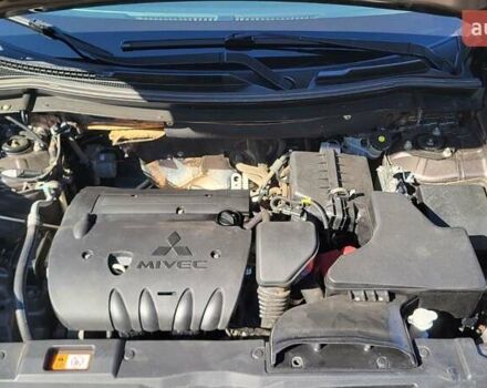 Коричневый Мицубиси Аутлендер, объемом двигателя 2 л и пробегом 175 тыс. км за 18900 $, фото 15 на Automoto.ua