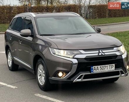 Коричневий Міцубісі Аутлендер, об'ємом двигуна 2 л та пробігом 125 тис. км за 18700 $, фото 40 на Automoto.ua