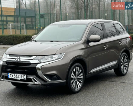 Коричневый Мицубиси Аутлендер, объемом двигателя 2 л и пробегом 154 тыс. км за 14999 $, фото 7 на Automoto.ua