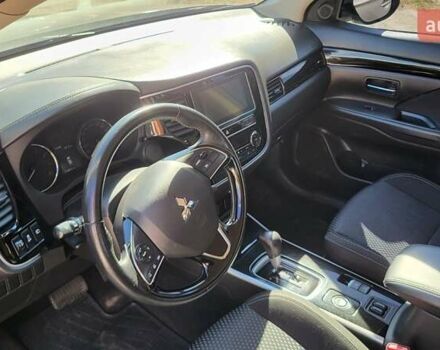 Коричневый Мицубиси Аутлендер, объемом двигателя 2 л и пробегом 175 тыс. км за 18900 $, фото 12 на Automoto.ua